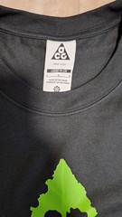 Nike acg long sleeve shirt size large ( Loose Fit) Lots Of Nature!
