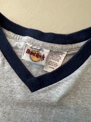 Vintage 1990’s – Hard Rock Cafe Orlando – Est 1971 – Light Grey V-Neck – Large