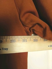Murano Liquid Luxury Men’s T-shirt V Neck Rust Color Size Large Super Soft
