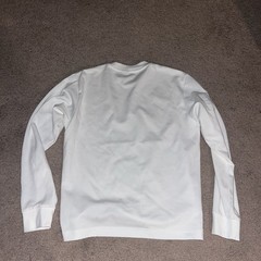 Uni Qlo White Long Sleeve