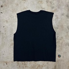 Late 00’s Armored Saint red logo sleeveless band tee Size L