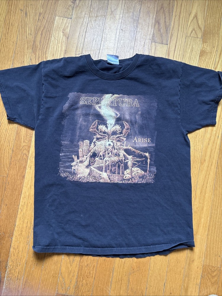 Adult Large Vintage Sepultura Arise Tshirt