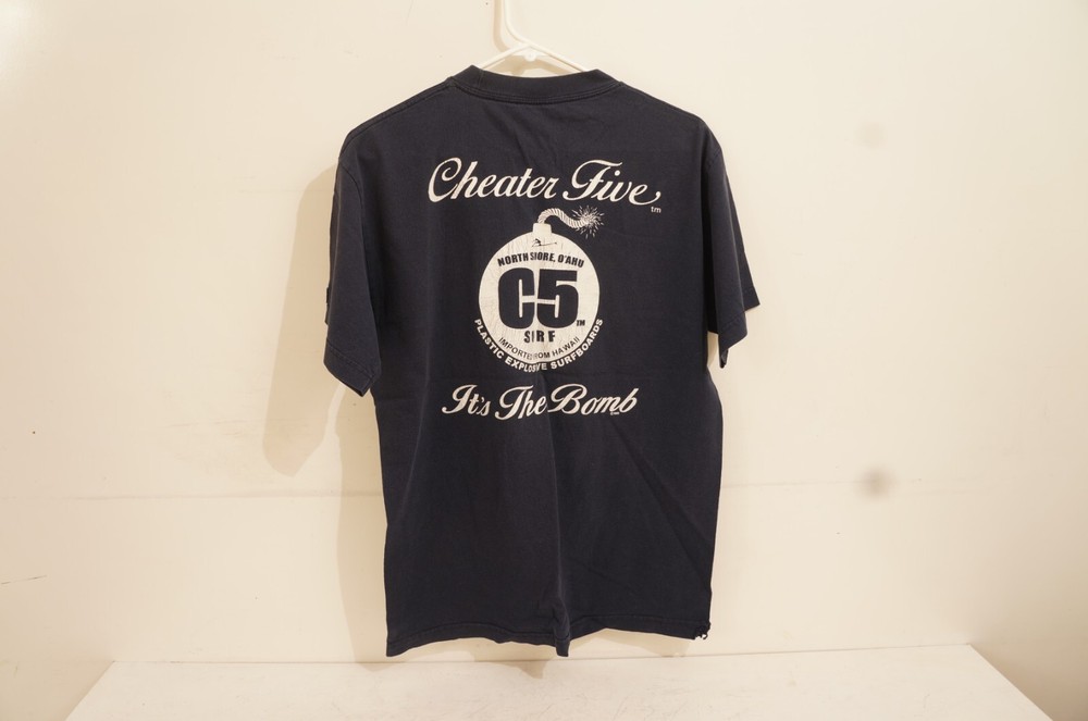 CHEATER 5 SURFBOARD MEDIUM T-SHIRT