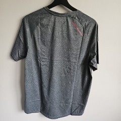 NWT Tapout Heathered Gray Size Medium W/ Black Puff Print Short Sleeve Shirt
