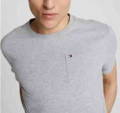NWT Tommy Hilfiger Mens Regular Fit Solid Pocket Short Sleeve T-Shirt Jersey Tee