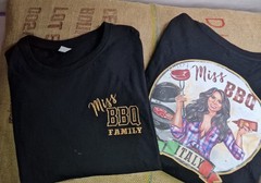 𝐌𝐈𝐒𝐒 𝐁𝐁𝐐 𝐈𝐓𝐀𝐋𝐘 𝐓-𝐒𝐇𝐈𝐑𝐓 | OFFICIAL BBQ APPAREL
