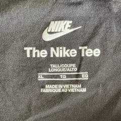 Nike Men’s Gray Halftone Dot Gradient Swoosh Logo Graphic T-Shirt Size XL Tall