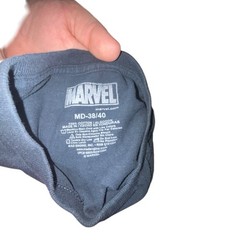 Captain America Vs Wolverine Men’s Shirt Size MD 38/40 Marvel Black Graphic