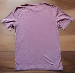 TRAVIS MATHEW T-Shirt Mens Medium Mauve Short Sleeve Crew Neck Logo SOFT Cotton