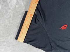 The Nike Tee Men L Black Red Swoosh Breathable Stretchy 100% Cotton Blend Tee