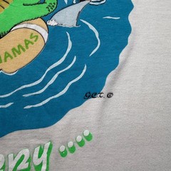 Vintage 80s Bahamas Swimming Don’t Worry Be Happy Alligator Shark T-Shirt Medium