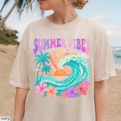 Summer Vibes Retro Beach Vacation Summer Graphic Comfort Tee