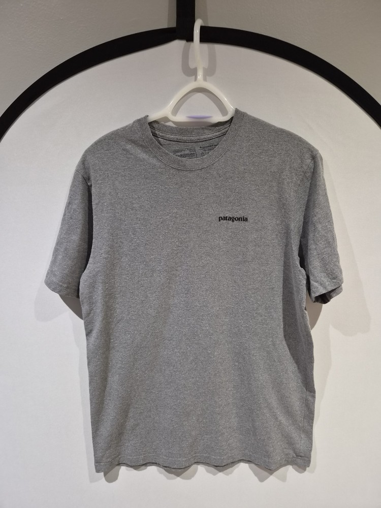 MENS PATAGONIA RESPONSIBILI-TEE SIZE MEDIUM