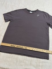 Gymshark Men’s Crest T-Shirt Gray / Brown SIZE Large Gym Shark
