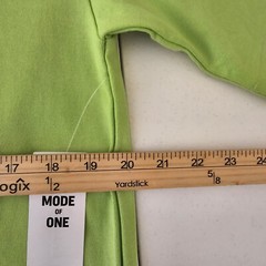 Mode of One Mens Relaxed-Fit Textured T-Shirt Chest Pocket Acid Green Size S NWT