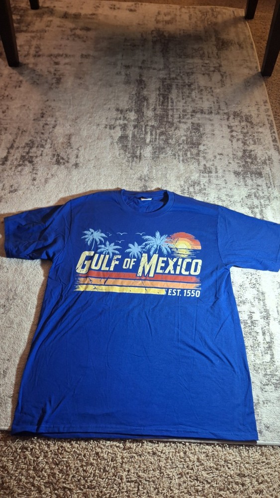 Gulf Of Mexico Retro Beach Present Unisex T-Shirt Blue Large Used
