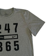 Nike Dri Fit Men’s Size L 247 Romania 365 Short Sleeve Crew Neck T-Shirt