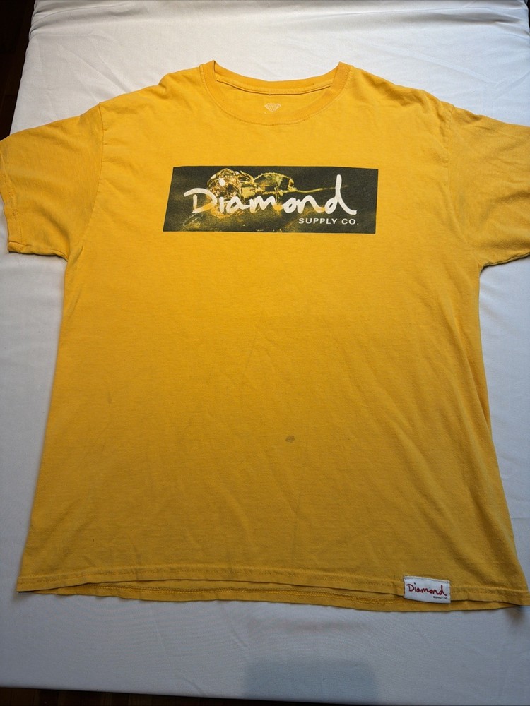 Y2K Diamond Supply Co. Logo Skateboarding Graphic T-Shirt Large Yellow Tagless