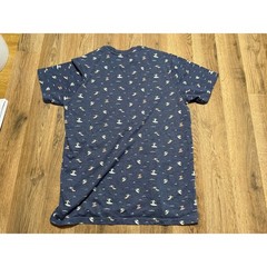 Free Planet T-Shirt Mens Small Blue Surf Print Pocket Crew Neck Casual Excellent