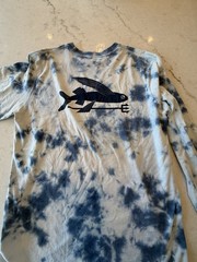 PATAGONIA MENS TIE DYE CREWNECK WITH BACK LOGO DESIGN! M