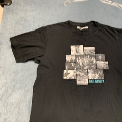 Uniqlo UT Final Fantasy 35th Anniversary Graphic T-Shirt Mens Large Black Casual
