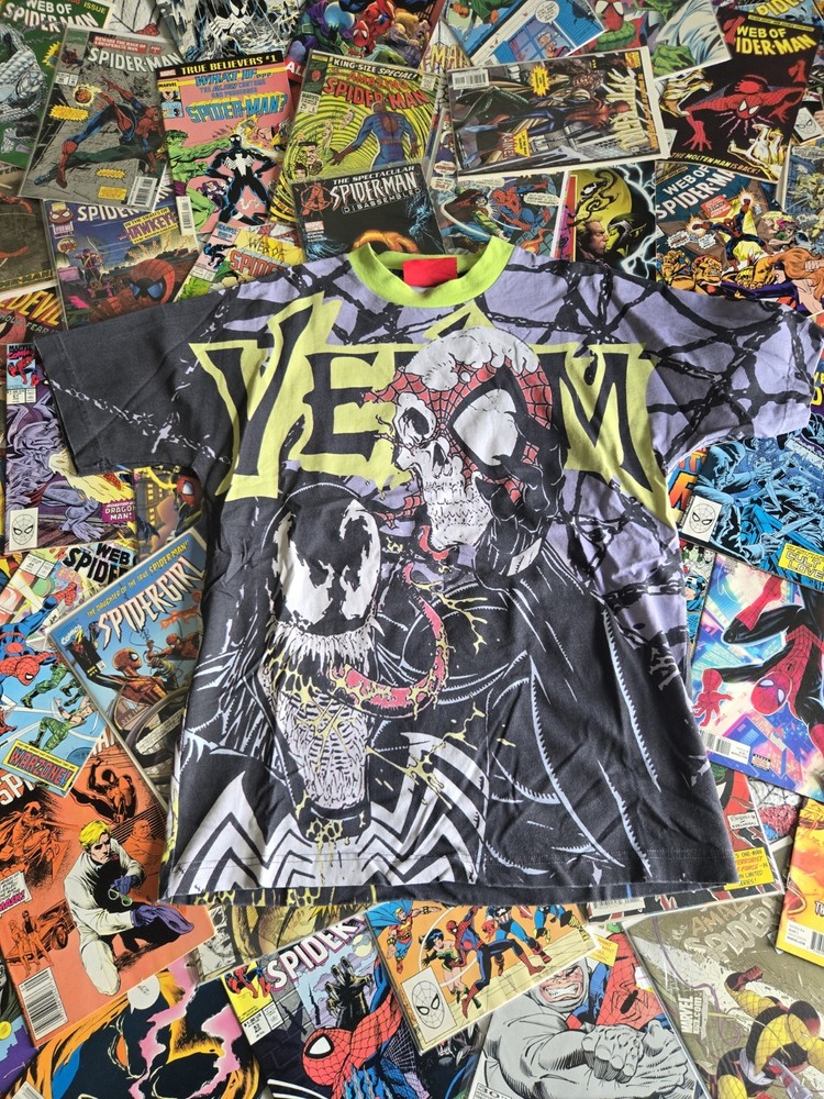 AOP Art For Villains Venom Spider-man Shirt Medium Marvel