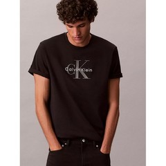 Calvin Klein Jeans Mens T-Shirt- Size Medium- SS Black Hero Monologo- NWT