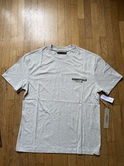 ** Essentials Men’s Light Oatmeal T-Shirt Size XS BNWT **