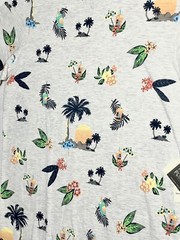 Free Planet Men’s T-shirt Tropical Island Hawaiian Graphic Crew Neck Medium NWT