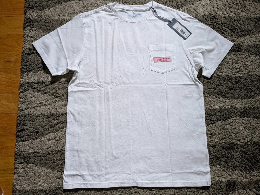 NWT Vineyard Vines Shirt Men’s Medium White Short Sleeve Box Logo Tee $45