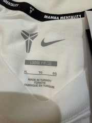 Nike Kobe Bryant Mamba Mentality Men’s Loose Fit White Shirt Size XL