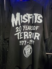 MISFITS 20 YEARS ON A SHAKA HEAVYWEIGHT GARMET DYED T SHIRT “MODERN”