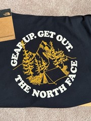 The North Face Men’s L Black Graphic Print Crew Neck Short Sleeve T-Shirt