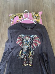 Riot Society Men Medium Vibrant Elephant Graphic T-Shirt Short Sleeve Tribal USA