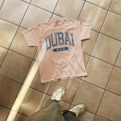 Dubai UAE Classic Varsity Style T-Shirt TouristVintage Retro Tee