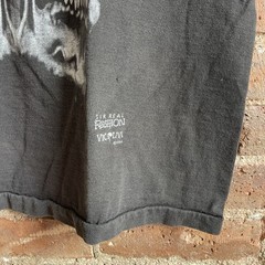 VTG 1990s Faded Distressed Fashion Victim Skull Graphic Thrashed Punk Cut Off L