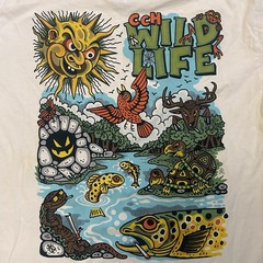 Crooked Creek Holler White Wild Life Fish Graphic Men’s Cotton T-Shirt M