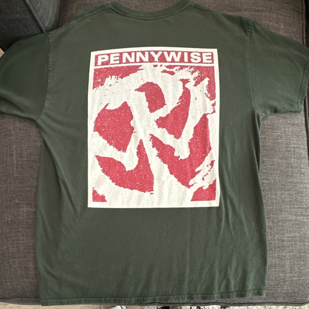Pennywise Band Graphic T-shirt Green Men’s Short Sleeve Crew Neck Size Regular