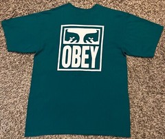 Vintage OBEY Official Eyes Graphics Quality Dissent Since 1989 Men’s T-Shirt L