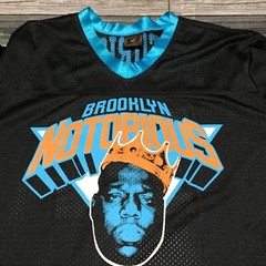 Brooklyn Mint Notorious Big Jersey Men’s L Blue Black V Neck New York Knicks