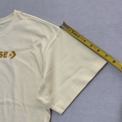 Converse Men’s T-Shirt Cream Loose Fit Short Sleeve Embroidered Logo Size Medium