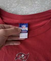 Vintage Reebok NFL Team Apparel Tampa Bay Buccaneers Red Men’s XL T-Shirt