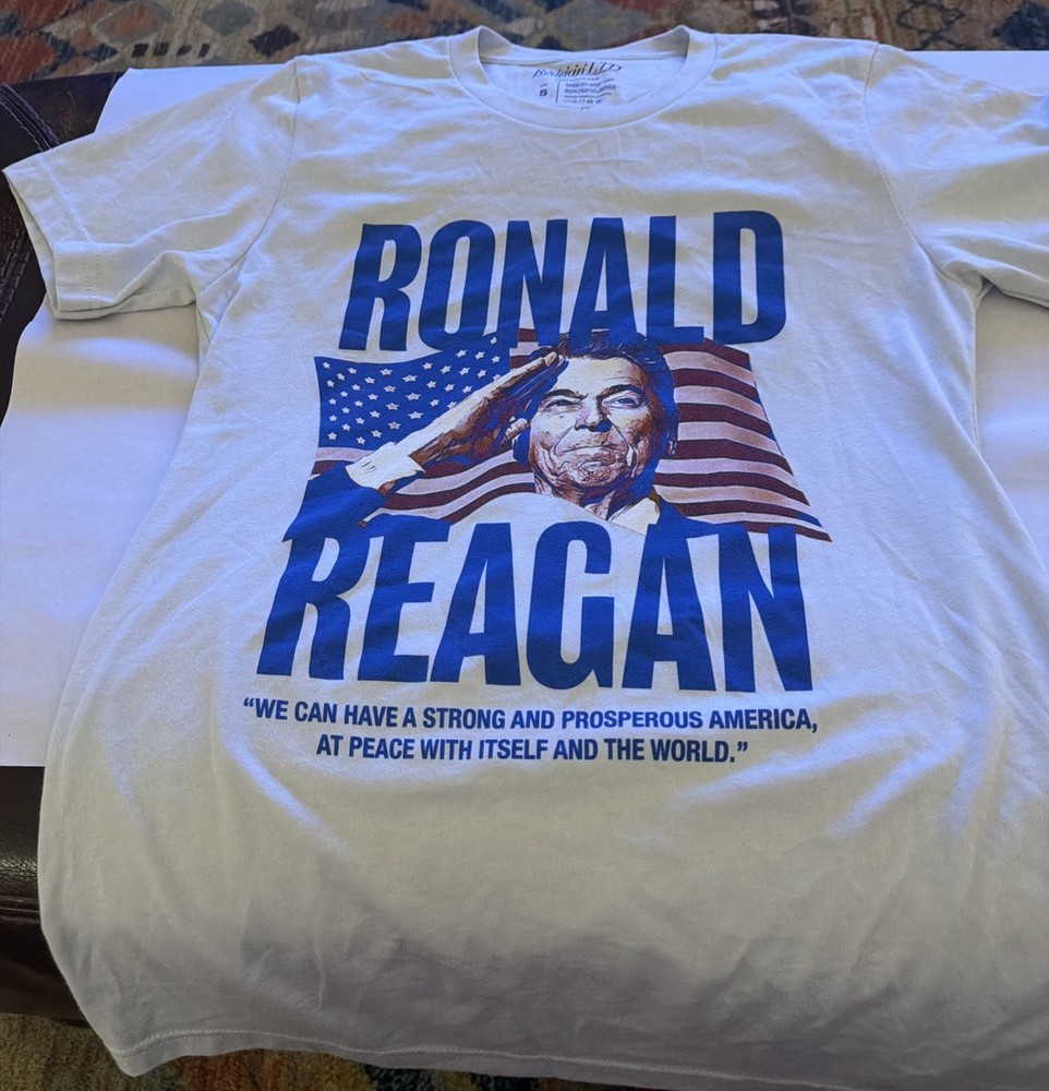 Ronald Reagan Salute Patriotic, American Flag Republican Fan T Shirt Tee