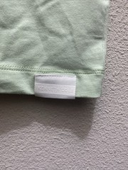 Kenneth Cole Men’s XL Green Short Sleeve Crew Neck Chest Text Logo T-shirt NWT