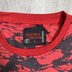 Sacred Crown King T Shirt Size Large Red Gold Metallic Graphic Short Sleeve
