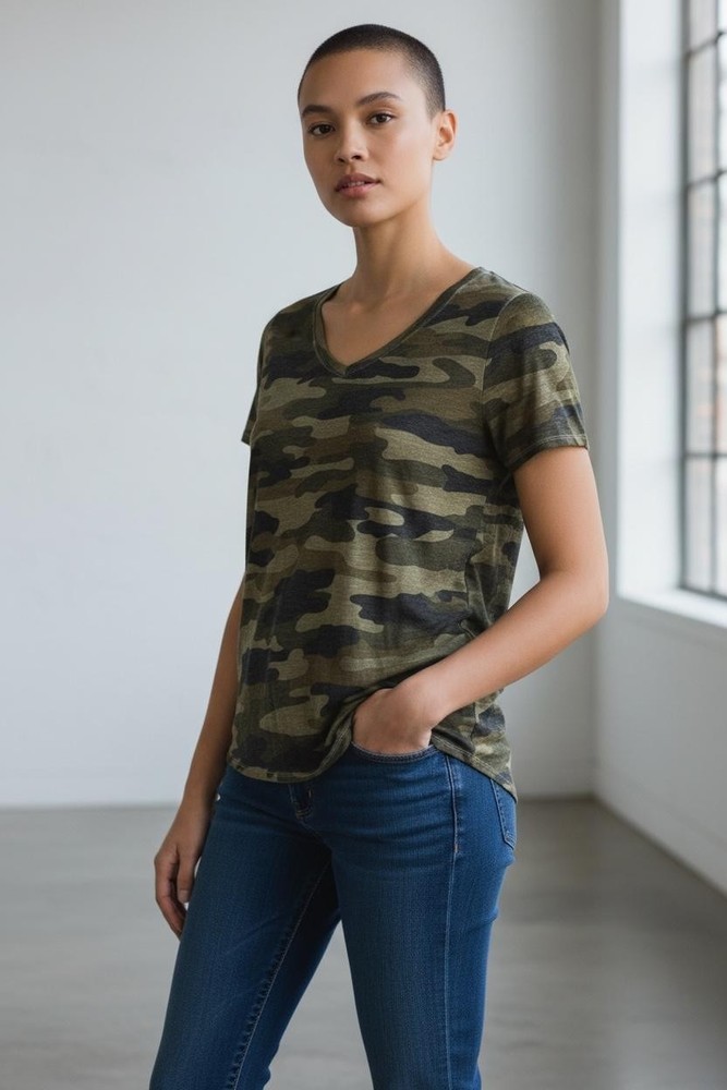 Lucky Brand Women’s XL Brown Camo V-Neck T-Shirt Lightweight Stretch Hi-Low Hem