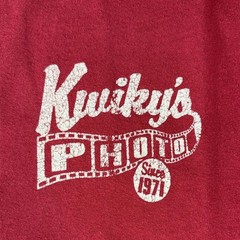 Daniel Cremieux mens red Kwiky’s Photo long sleeve crewneck t-shirt – size M