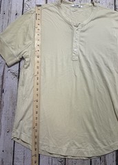 Buck Mason Mens Size Medium Beige Short Sleeve Henley Shirt 100% Cotton