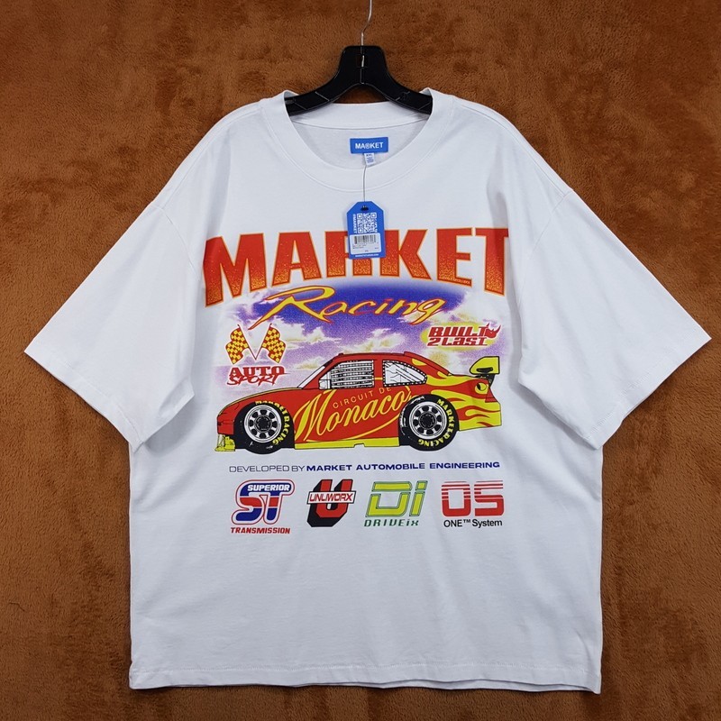 MARKET STUDIO Shirt Mens XXL White Pullover Crew Graphic Racing Auto Cars