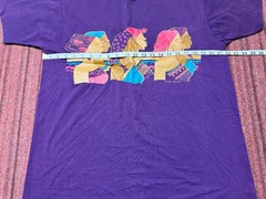 MENS USED VINTAGE 90S SINGLE STITCH AFICAN WOMEN PURPLE ART SHIRT SIZE XL